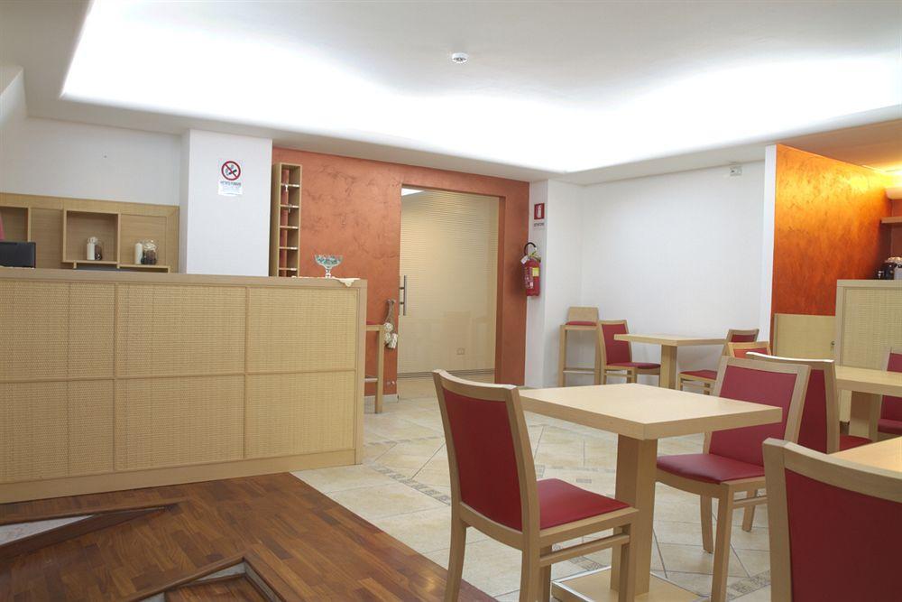 Hotel Town 3*